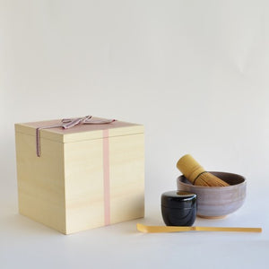 自宅で抹茶を気軽に楽しむためのお点前セット『Ippukubox −イップクボックス−』